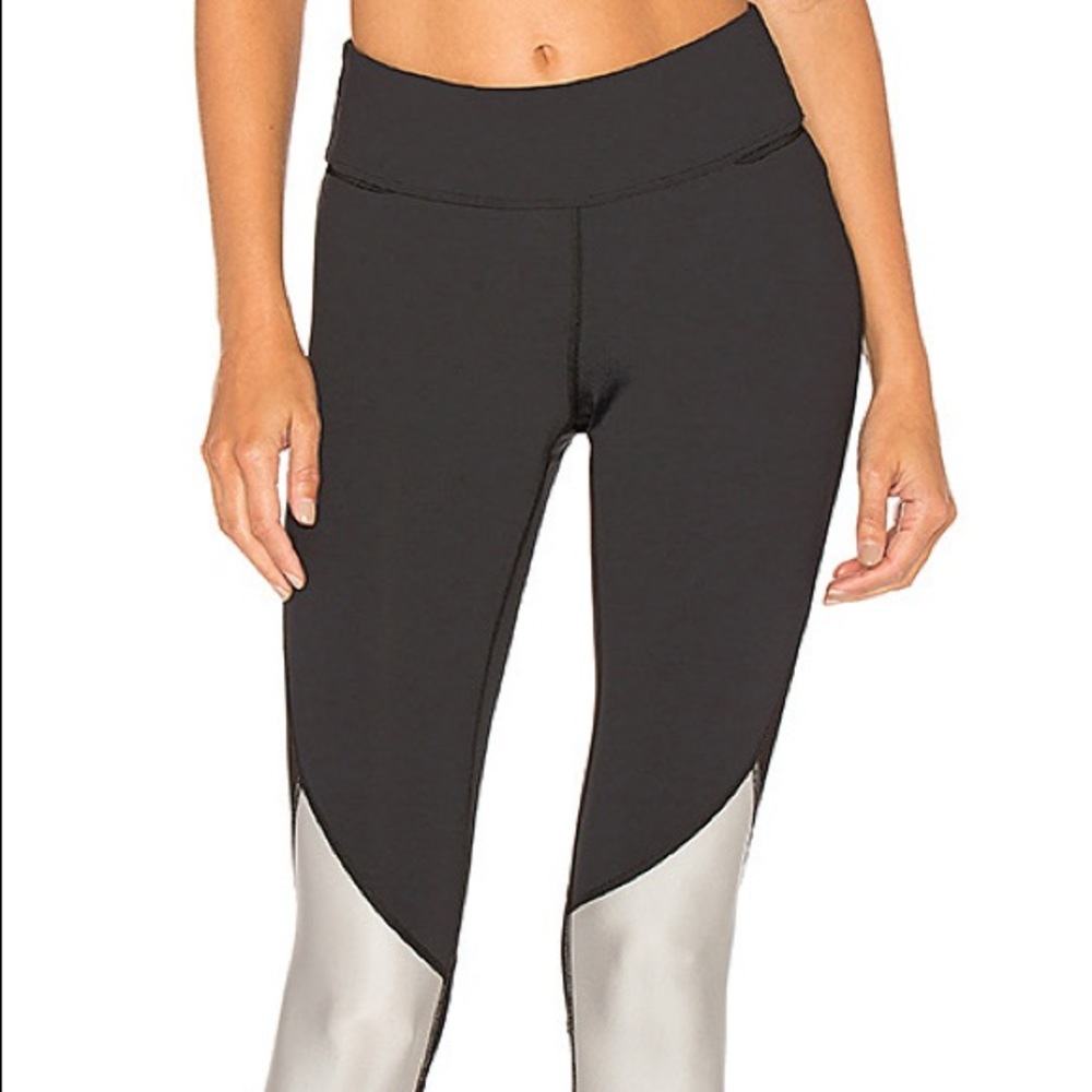 ALALA Captain Crop Legging - Black & Silver